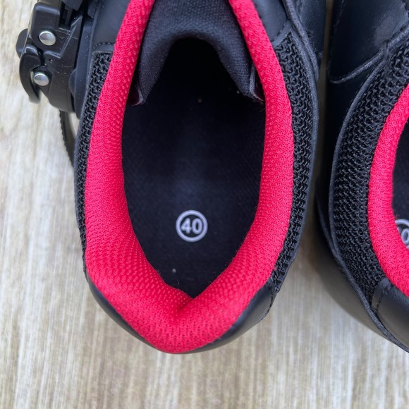 Peloton Indoor Cycling Shoes Women's Size 9 EU 40 Black Red Spin Bike - Picture 6 of 9